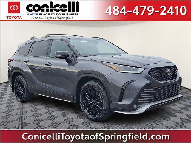 used 2023 Toyota Highlander car, priced at $43,888