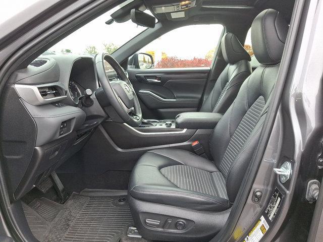 used 2023 Toyota Highlander car, priced at $43,888