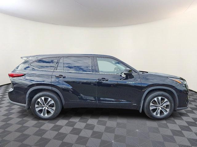 used 2021 Toyota Highlander Hybrid car, priced at $37,888