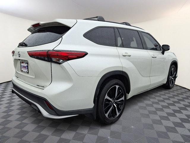 used 2021 Toyota Highlander car, priced at $37,888