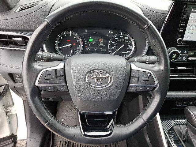 used 2021 Toyota Highlander car, priced at $37,888