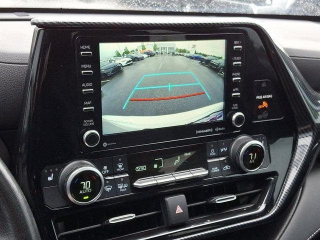 used 2021 Toyota Highlander car, priced at $37,888