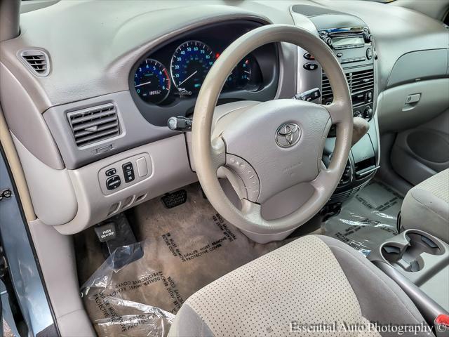 used 2006 Toyota Sienna car, priced at $4,850