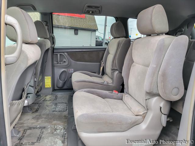 used 2006 Toyota Sienna car, priced at $4,850