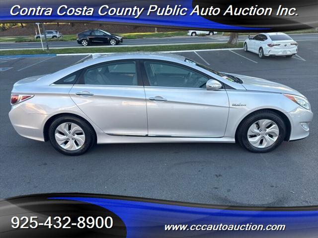 used 2014 Hyundai Sonata Hybrid car, priced at $10,890