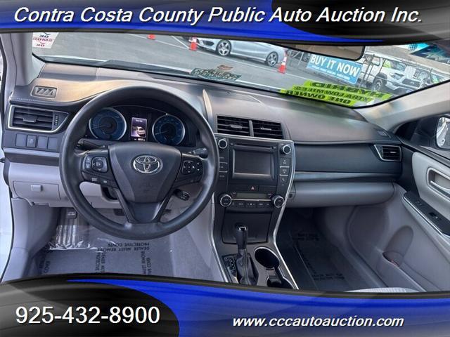 used 2015 Toyota Camry Hybrid car, priced at $17,490