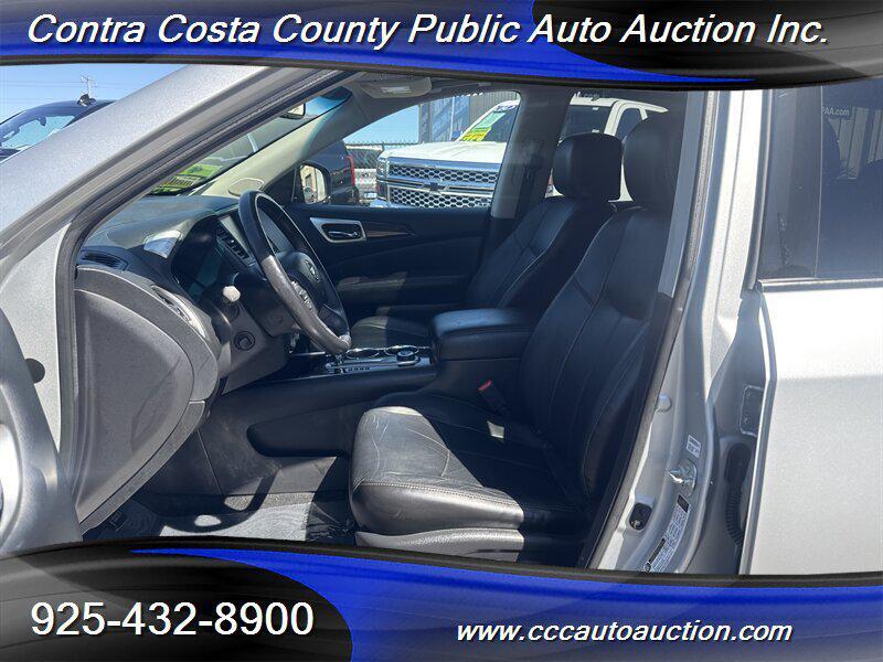 used 2014 Nissan Pathfinder Hybrid car, priced at $9,570