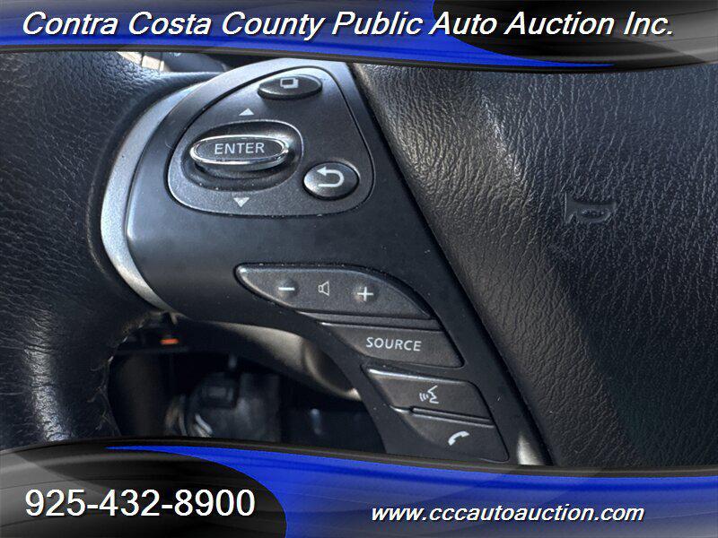 used 2014 Nissan Pathfinder Hybrid car, priced at $9,570