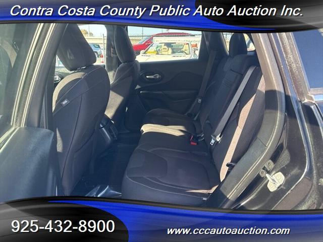 used 2015 Jeep Cherokee car