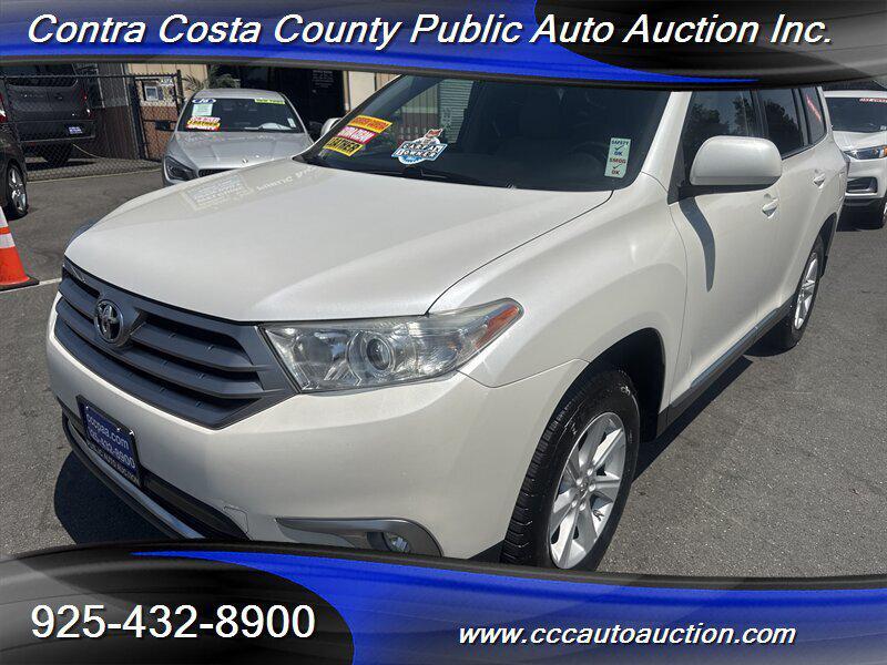 used 2012 Toyota Highlander car, priced at $13,805
