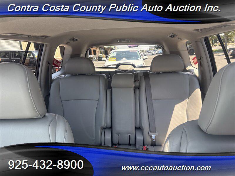 used 2012 Toyota Highlander car, priced at $13,805