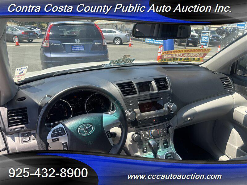 used 2012 Toyota Highlander car, priced at $13,805