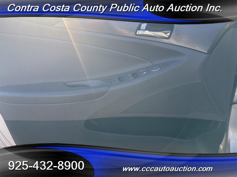 used 2015 Hyundai Sonata Hybrid car, priced at $7,920