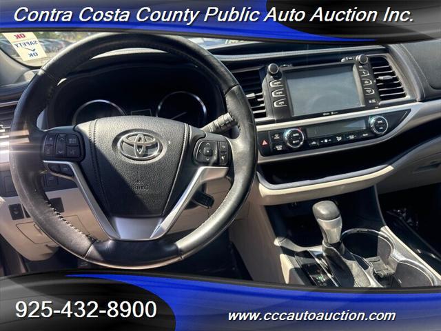 used 2014 Toyota Highlander car, priced at $17,490