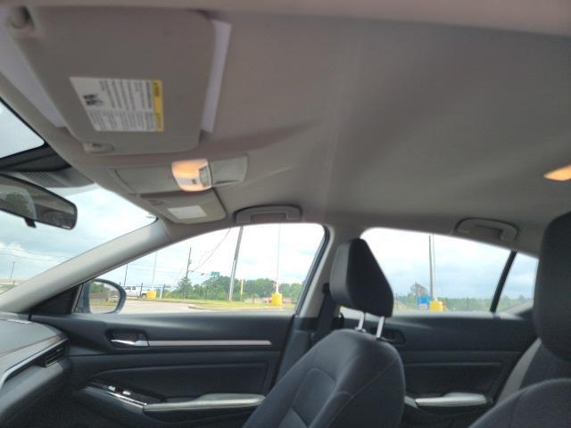 used 2023 Nissan Altima car, priced at $21,000