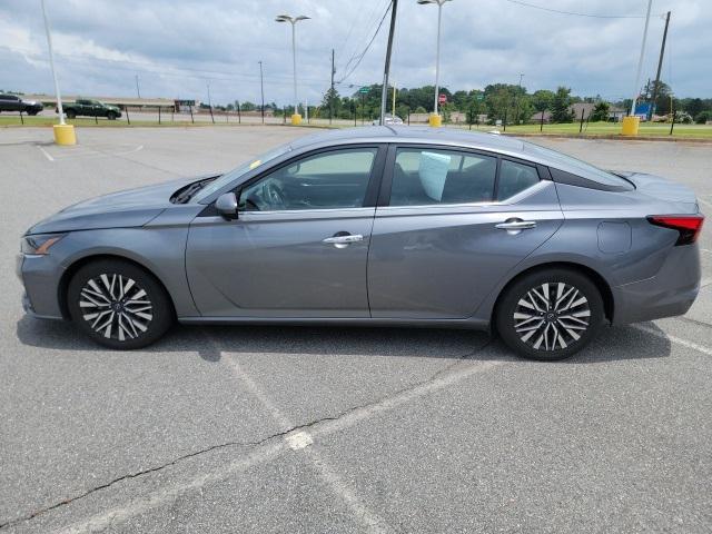 used 2023 Nissan Altima car, priced at $21,000