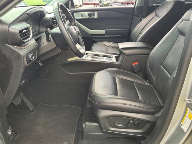 used 2024 Ford Explorer car, priced at $32,000
