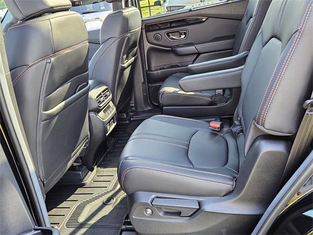 used 2025 Honda Pilot car, priced at $43,000