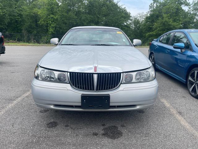 used 1998 Lincoln Town Car car, priced at $4,900