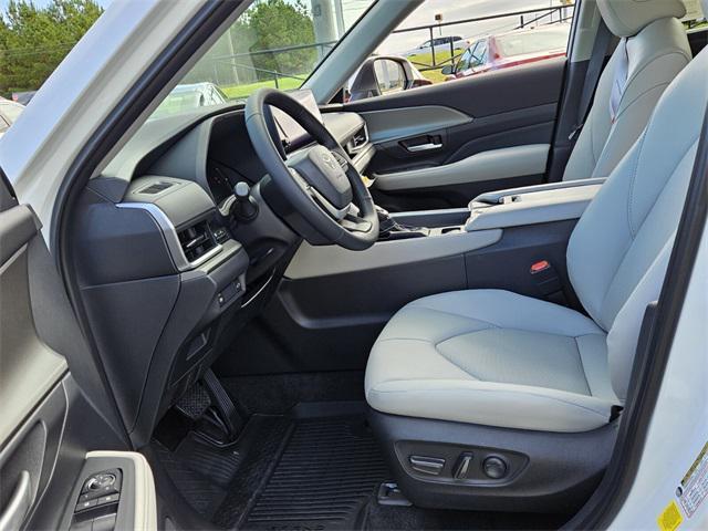 new 2026 Toyota Grand Highlander Hybrid car, priced at $54,157