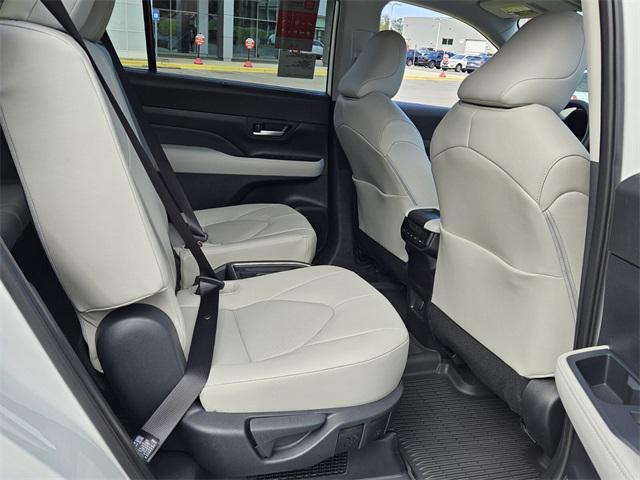 new 2026 Toyota Grand Highlander Hybrid car, priced at $54,157
