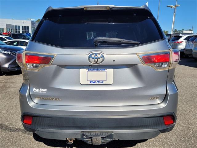 used 2014 Toyota Highlander car, priced at $9,500