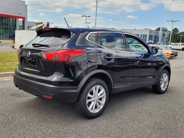 used 2018 Nissan Rogue Sport car, priced at $10,000