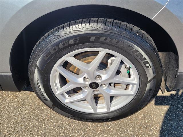 used 2024 Ford Edge car, priced at $23,900