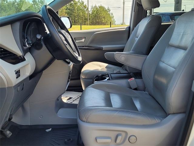 used 2020 Toyota Sienna car, priced at $28,000