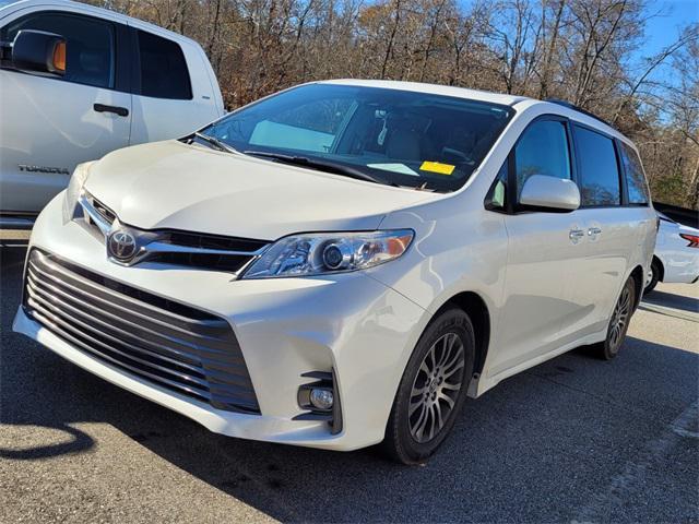 used 2020 Toyota Sienna car, priced at $28,000