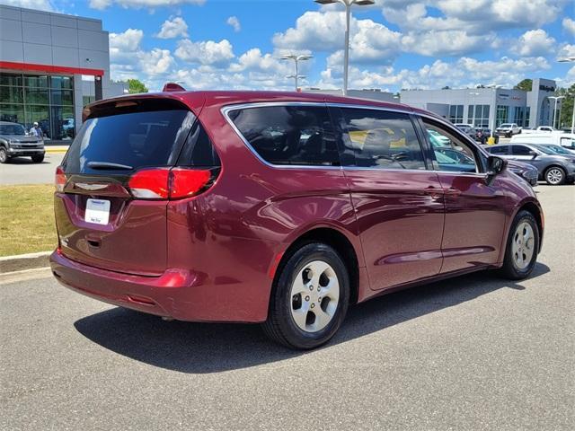 used 2017 Chrysler Pacifica car, priced at $11,491