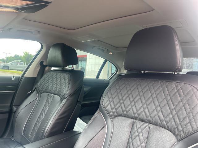 used 2019 BMW 750 car, priced at $33,500