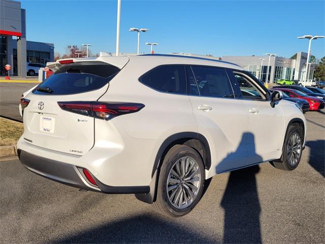 new 2025 Toyota Highlander Hybrid car, priced at $54,359