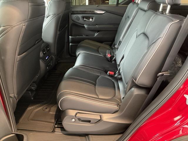 new 2025 Honda Pilot car, priced at $52,864