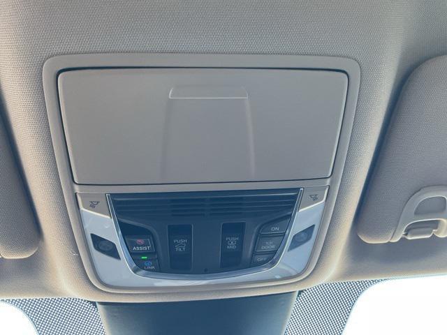 used 2023 Acura MDX car, priced at $40,790