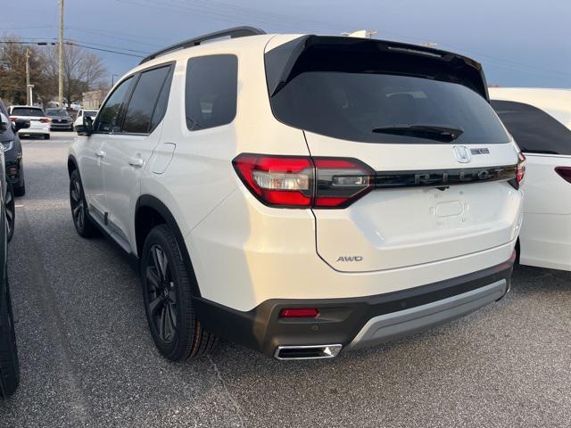 new 2025 Honda Pilot car, priced at $52,964