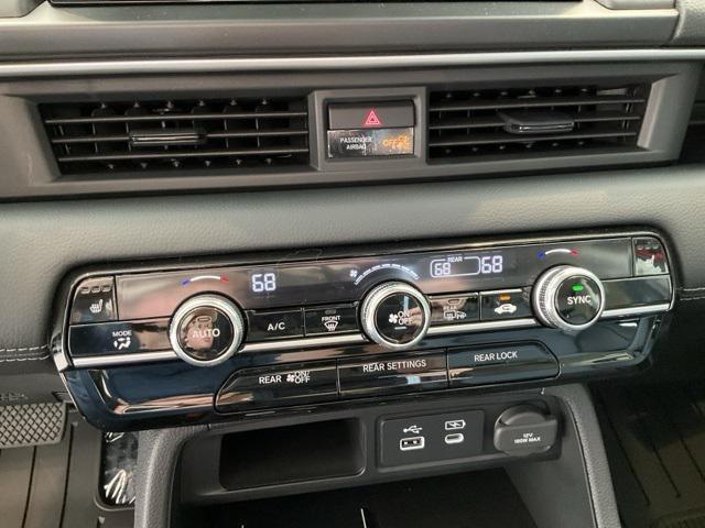 new 2025 Honda Pilot car, priced at $47,819