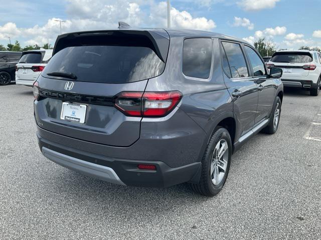 new 2025 Honda Pilot car, priced at $43,827