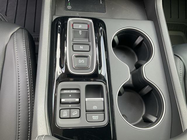 new 2025 Honda Pilot car, priced at $43,827