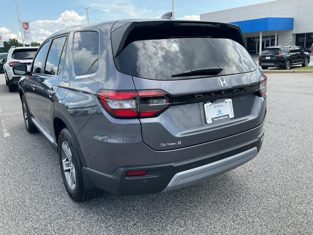 new 2025 Honda Pilot car, priced at $43,827