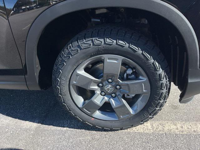 new 2025 Honda Ridgeline car, priced at $45,476