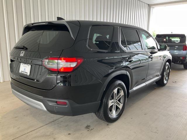 used 2025 Honda Pilot car, priced at $41,494