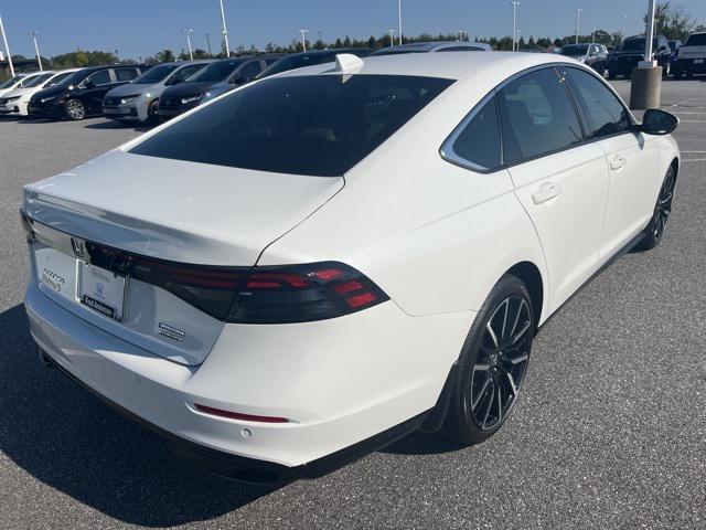 new 2025 Honda Accord Hybrid car, priced at $39,612