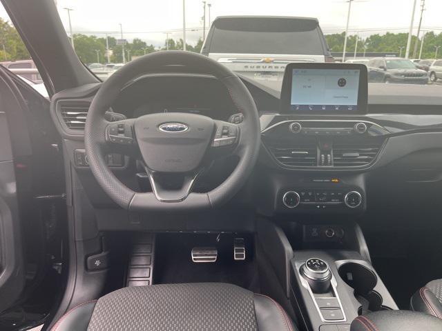 used 2023 Ford Escape car, priced at $25,633