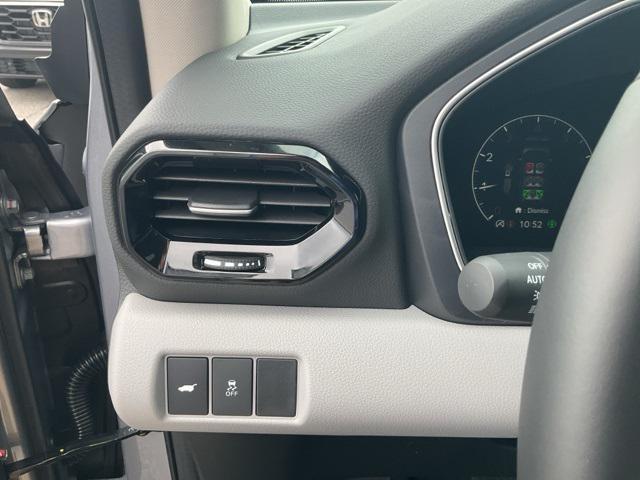 new 2025 Honda Pilot car, priced at $45,409