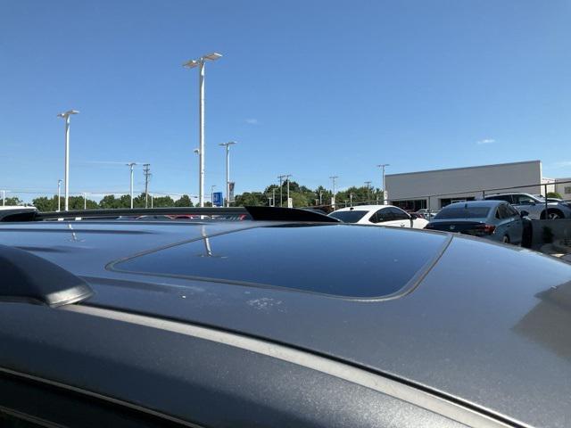 used 2012 Toyota Highlander car, priced at $12,204