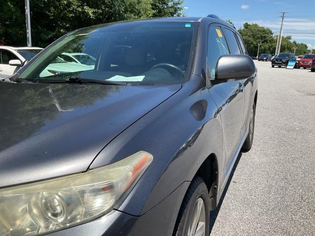 used 2012 Toyota Highlander car, priced at $12,204