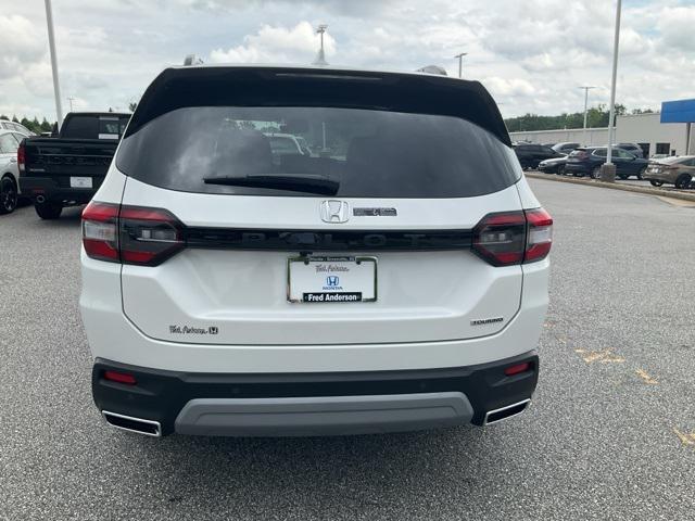 new 2025 Honda Pilot car, priced at $45,835