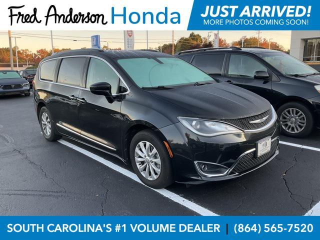 used 2017 Chrysler Pacifica car, priced at $11,891