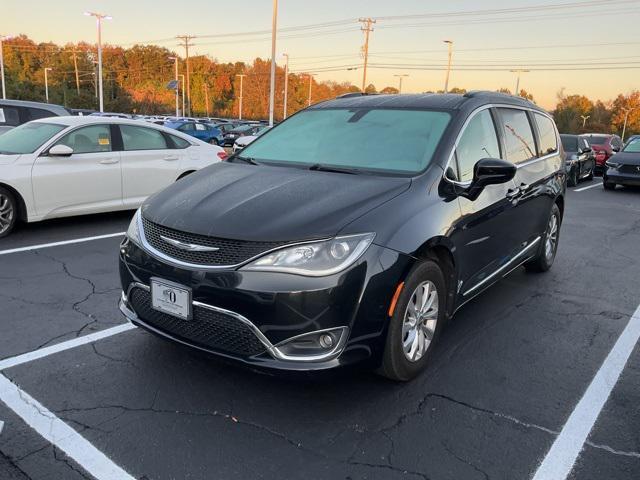used 2017 Chrysler Pacifica car, priced at $11,891